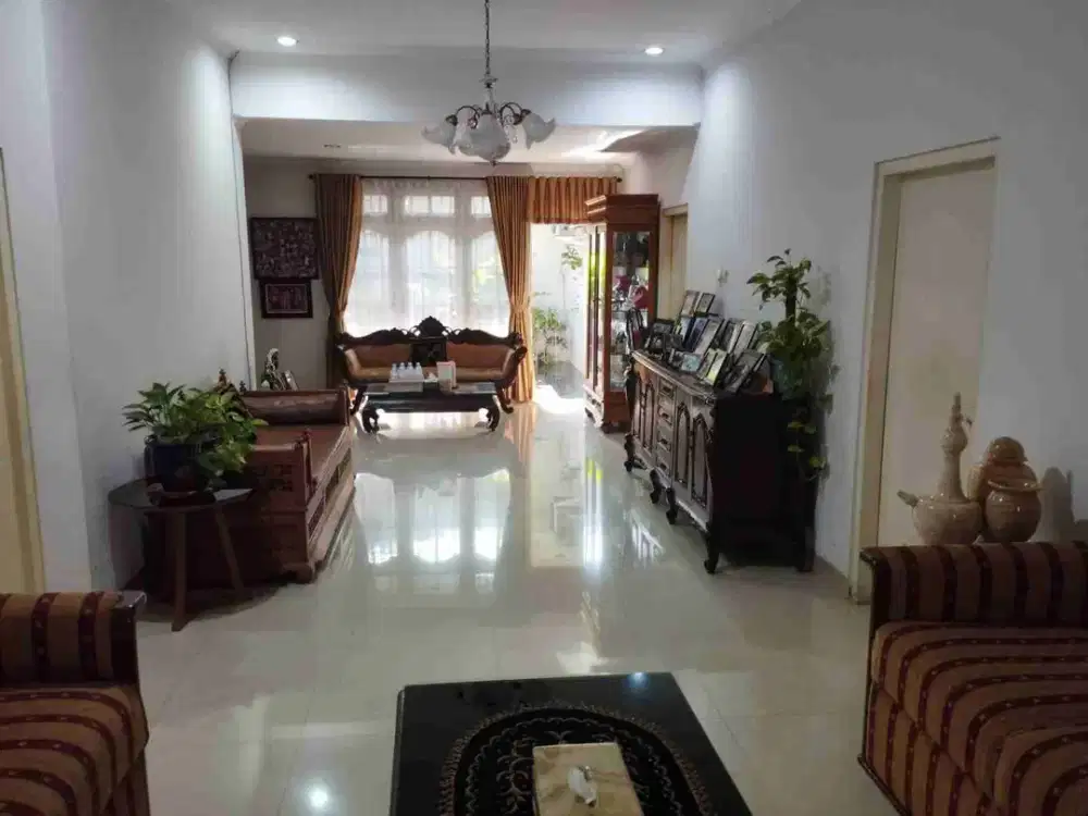 Rumah Luas Dalam Perumahan Area Nogotirto Dalam Ringroad Dekat STPN, SKE, Tugu Jogja