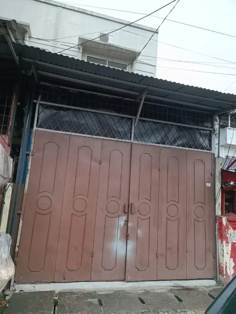 Disewakan Ruko Strategis