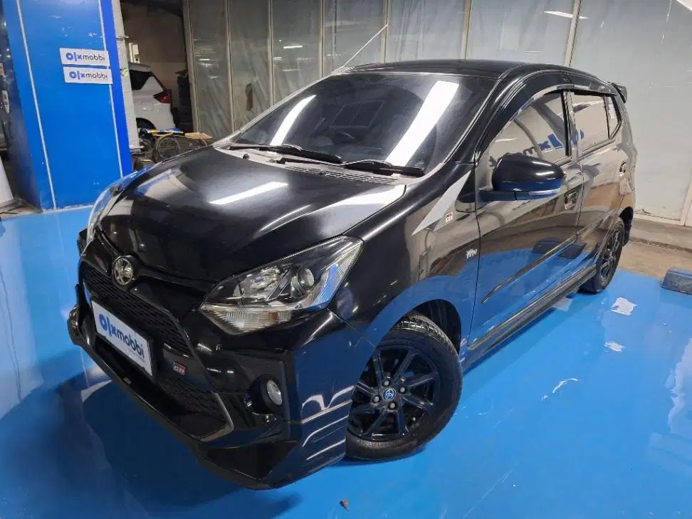 LOW DP Toyota Agya 1.2 GR Sport One Tone Bensin-AT 2023 UBM