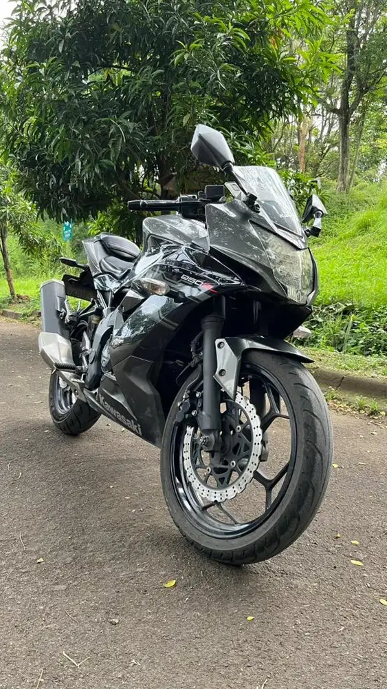 Dijual Kawasaki Ninja 250 SL