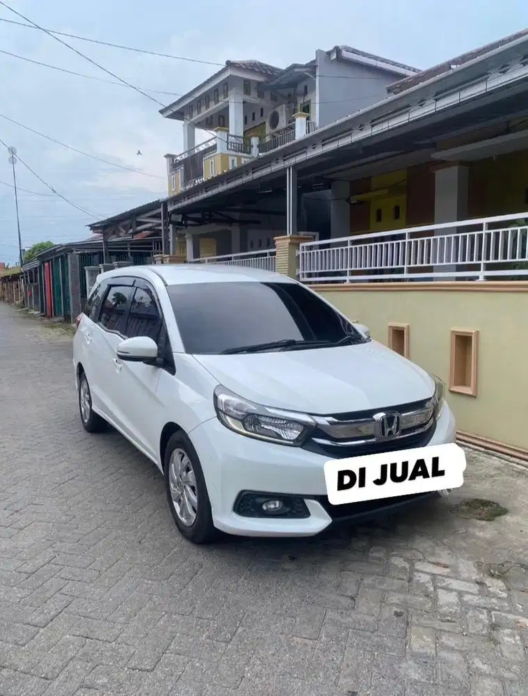DI JUAL CEPAT MOBIL HONDA MOBILIO