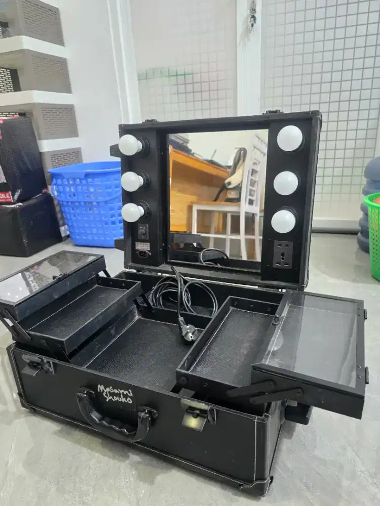 Masami Shouko beauty case