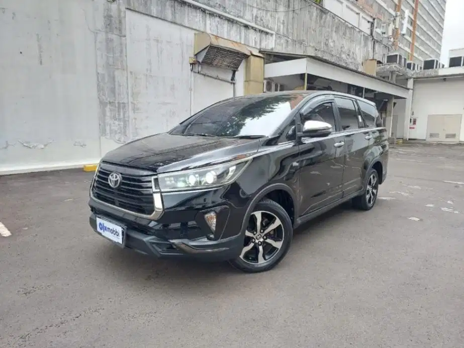 LOW DP Toyota Kijang Innova 2.0 Venturer Bensin-AT 2021 KZC