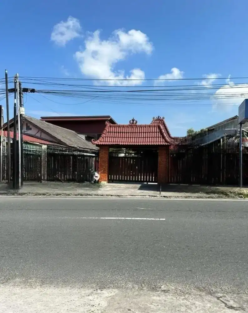 Jual Rumah + Pendopo/Joglo Pinggir Jalan Raya Besar/Utama. Balikpapan