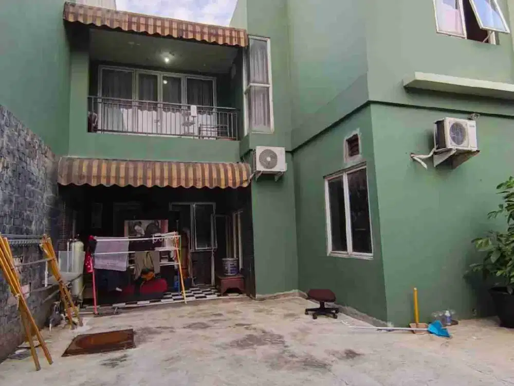 Dijual rumah 2lt lokasi strategis dekat dengan rs, sekolah, mall, dan lrt. Dengan harga 2.5M