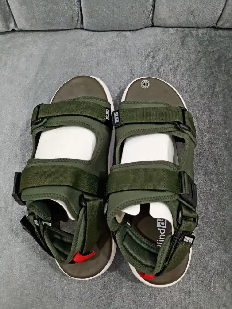 Sandal Gunung Outdoor Tali Pria / Wanita Keren