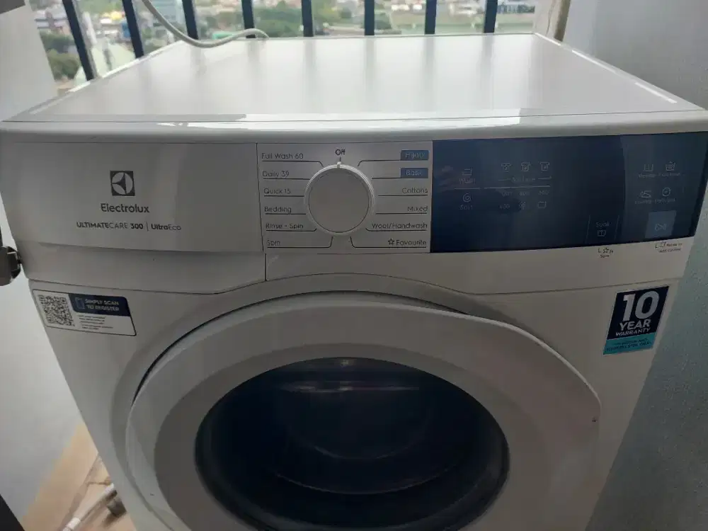 Jual Mesin cuci Elextrolux ULTIMATECARE 300