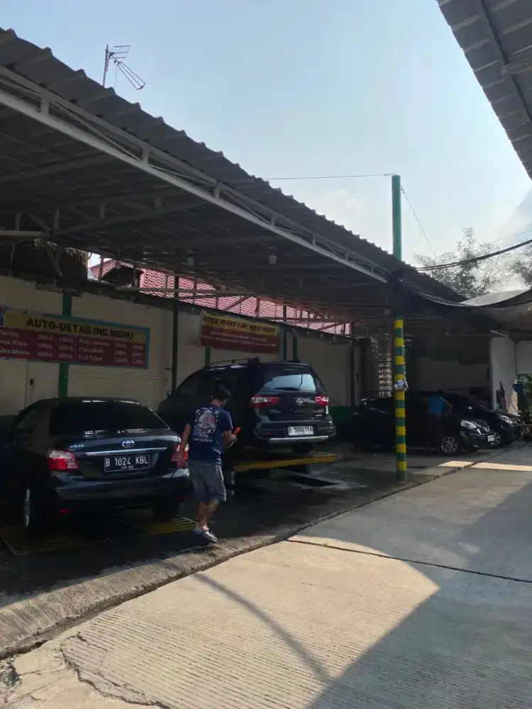 Di butuhkan karyawan cuci steam/carwash