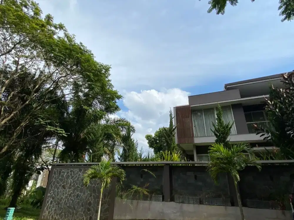 Rumah Mewah 2 Lantai di The Green Hill Ciumbuleuit Bandung
