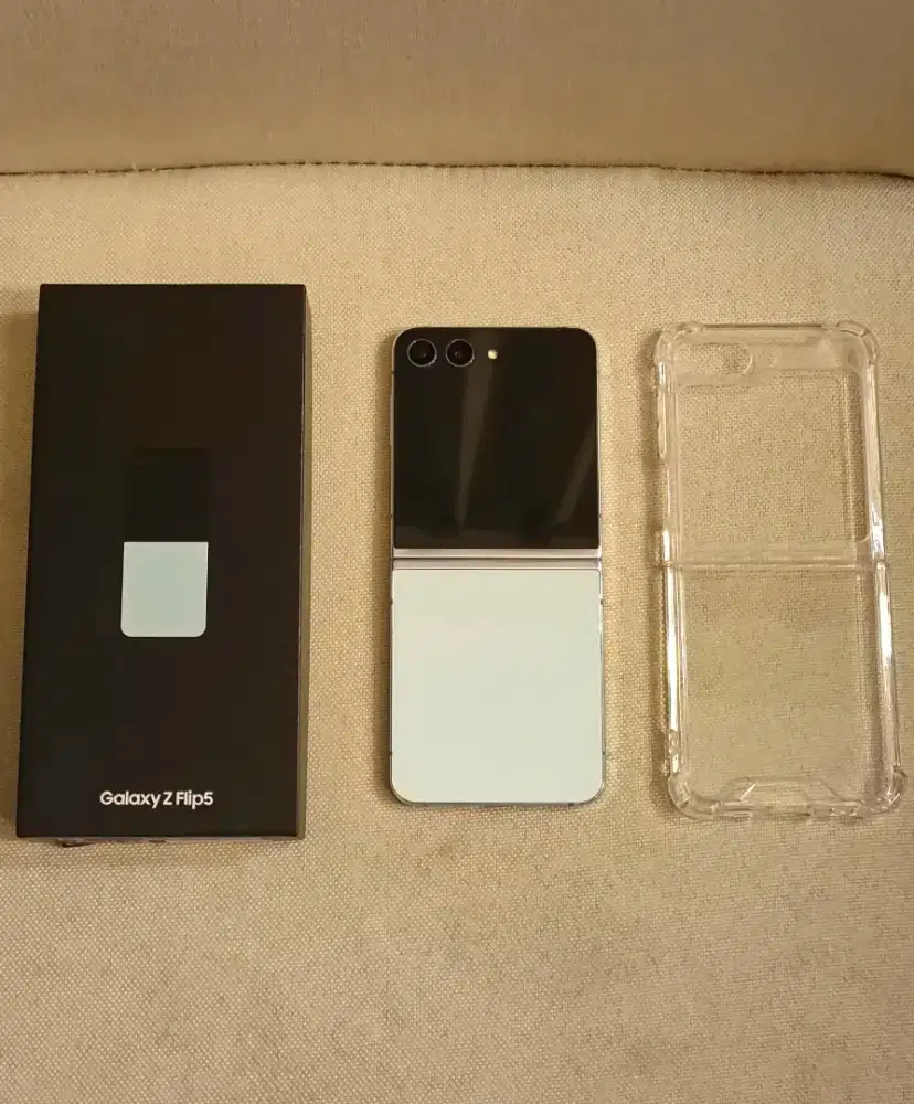 Samsung Galaxy Z Flip 5 512 Mint SEIN Mulus 98% Pribadi not 6 7 fold