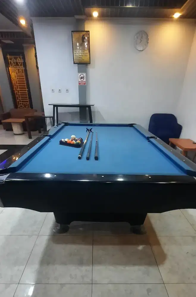 Meja billiard 9 feet