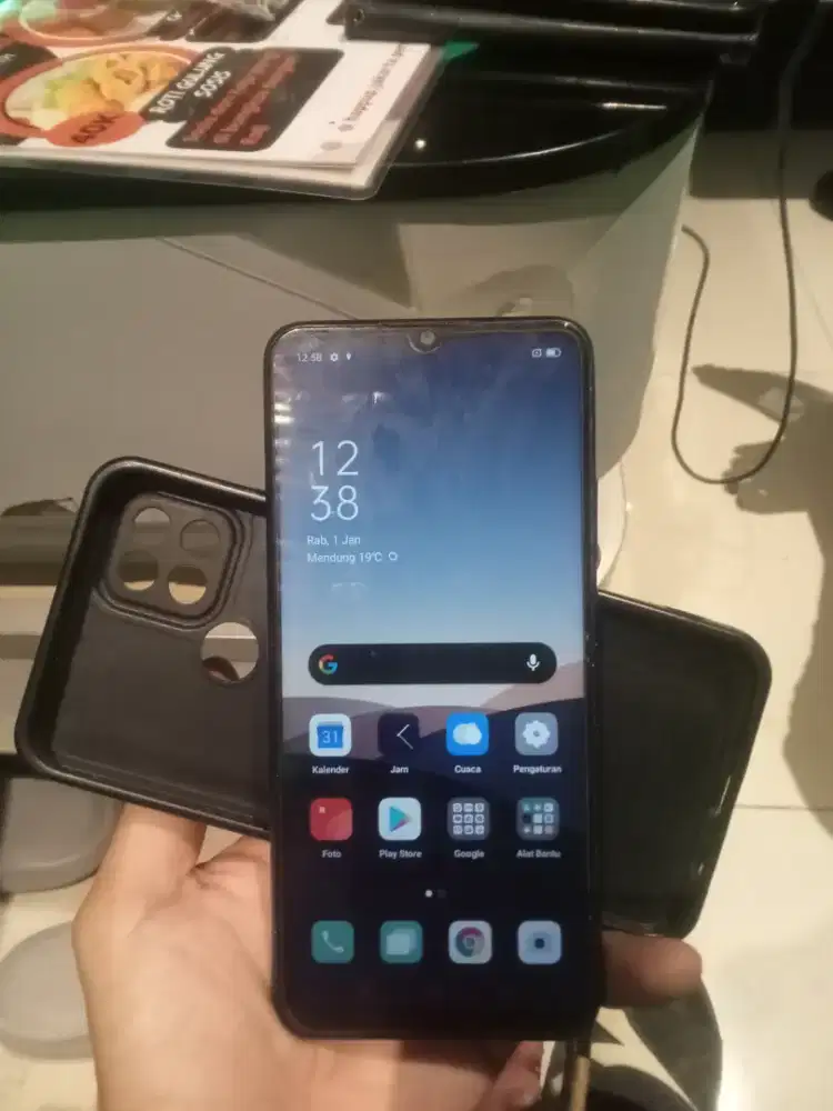 Oppo A15s, ram 6/128, minus pemakaian doang, lokasi jaksel