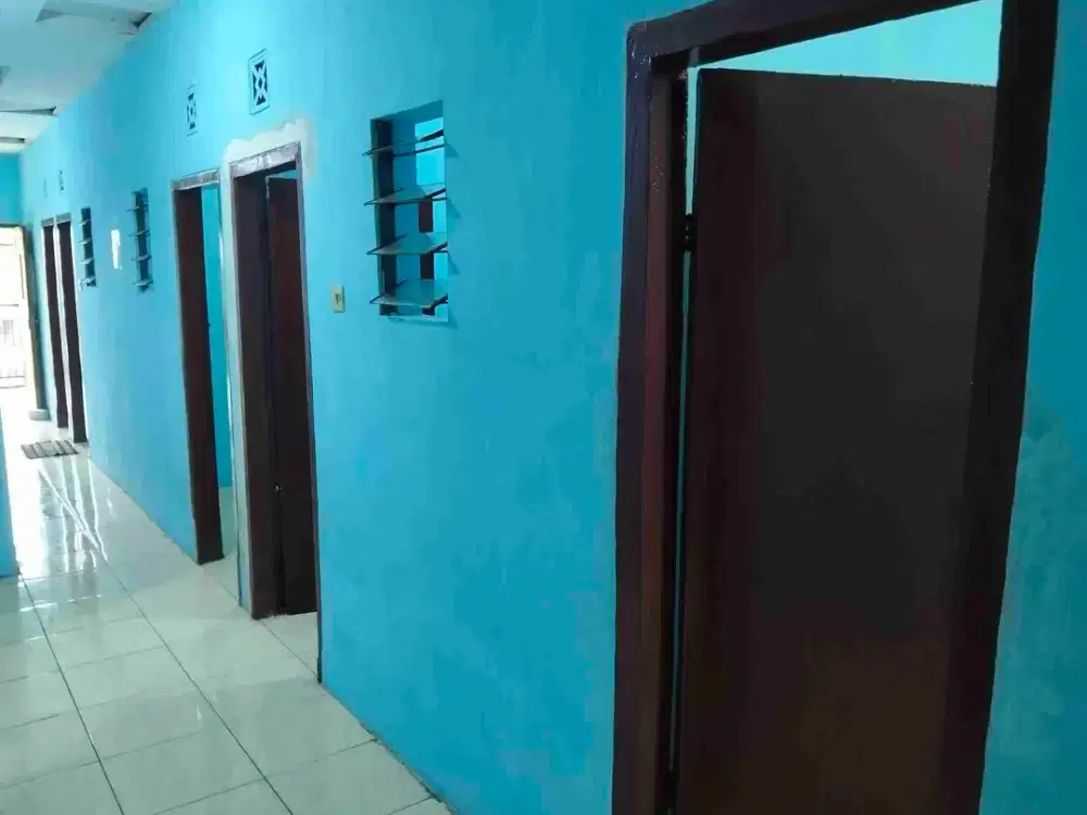 Kontrakan 5 kamar dekat Kampus akses mobil tanpa Garasi