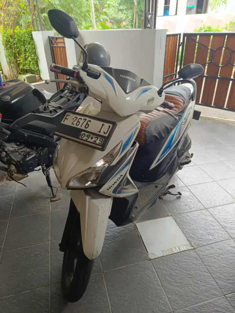 Dijual murah vario agnes terawat