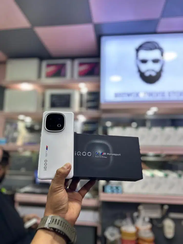 IQOO 13 16/512Gb Fullset Original Siap Pakai Garansi