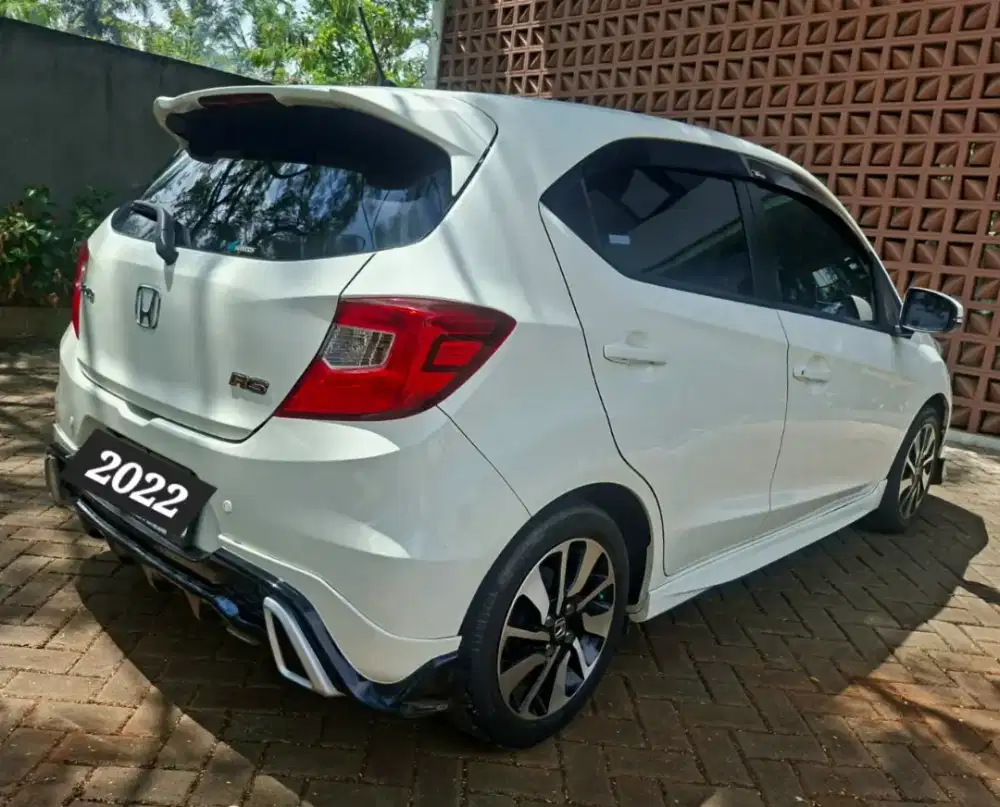 Honda BRIO RS 1.2 AT 2023 Putih TDP 9.99 jt