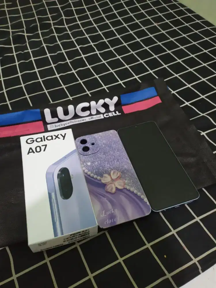 Di jual hp samsung a07 fullsett