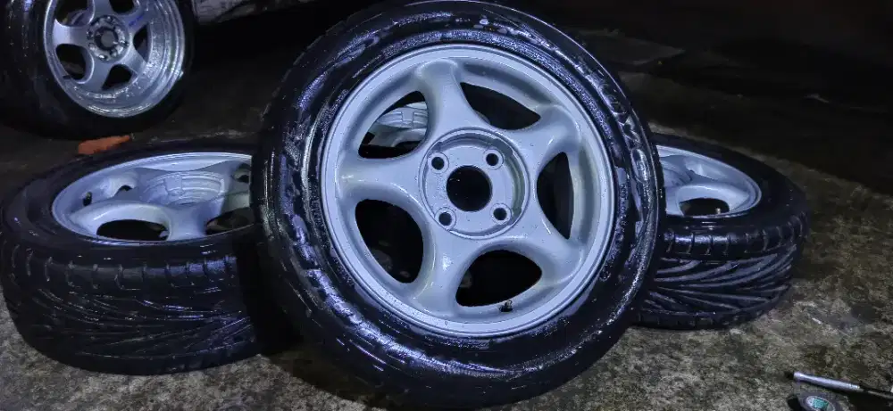 Velg Mitsubishi galand hiu ring 15 pcd 5x114