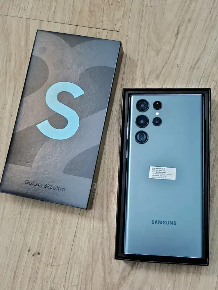 Samsung Galaxy S22 Ultra 12 / 256 Fullset Mulus