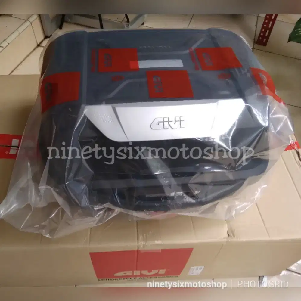 Box motor Givi E43 Jumbo Baru