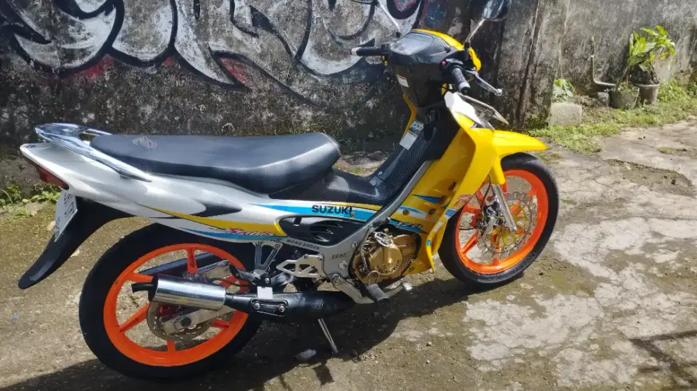 Suzuki SATRIA HIU ASLI KUNING