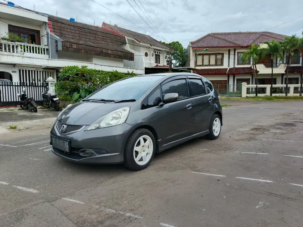 Honda Jazz 2011 Bensin