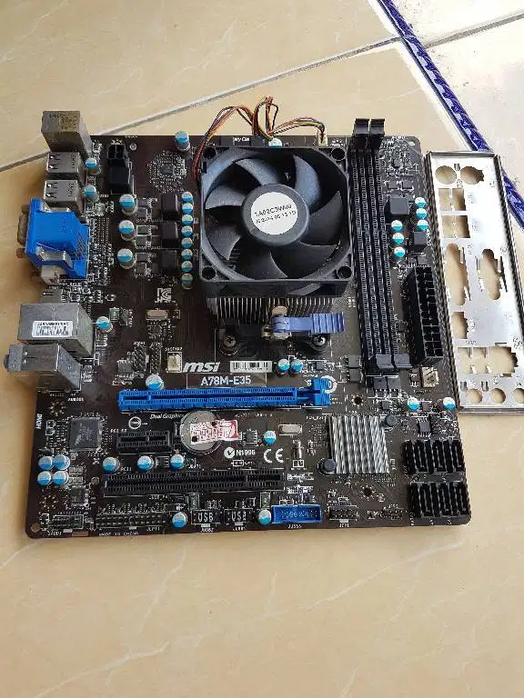 Sepaket AMD FM2 A8 6600K dan MSI A75M-E35 AMD FM2