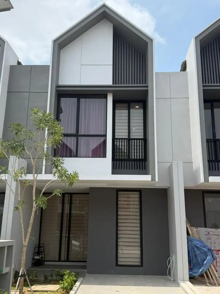 Garden Avenue Rumah 2 Lantai - 2 AC, Siap Huni