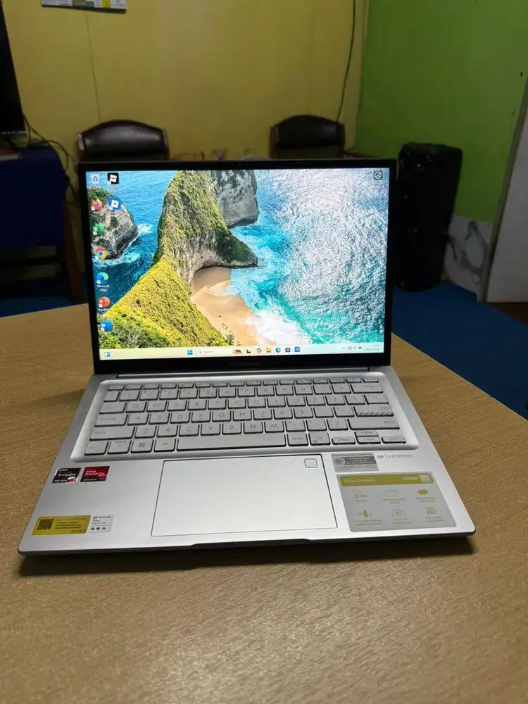 ASUS VIVOBOOK Ryzen7 7730u