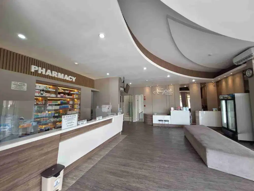 DISEWAKAN RUKO KOMERSIAL GWALK CITRALAND DEKAT LONTAR DAN RADIAL ROAD KONDISI BAGUS SIAP PAKAI 3.5LANTAI. ADA LIFT