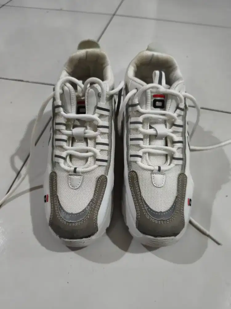 Sepatu wedges Wanita Import Size 38, minus sesuai di foto 250k Nego