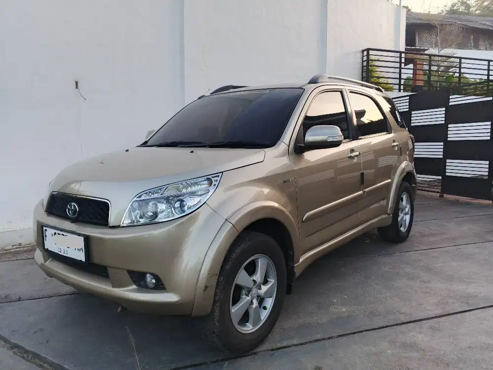 Toyota RUSH G VVT-i ManuaL