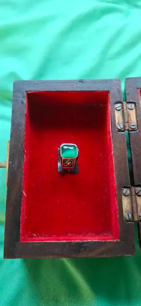 Jual batu akik Bacan.