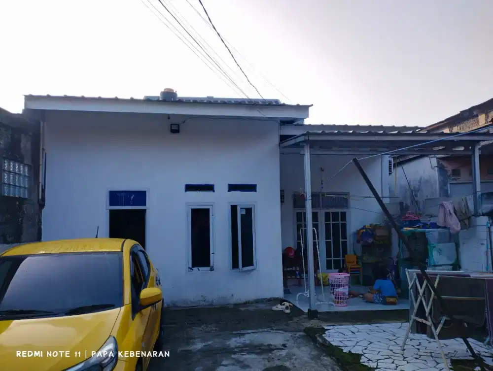 Dijual rumah dan tanah