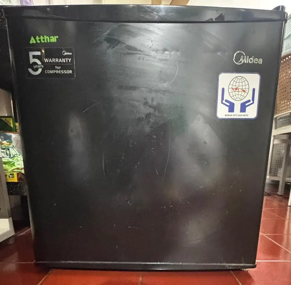 Kulkas mini midea