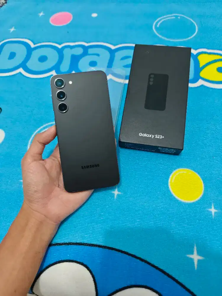 Samsung S23 plus 8/256 GB Fullset Nominus