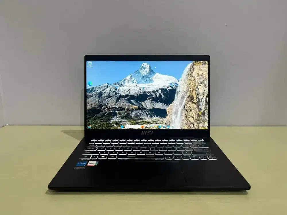 MSI MODERN 14 MULUS SEGEl
CORE I5 1215U RAM 8 SSD 512