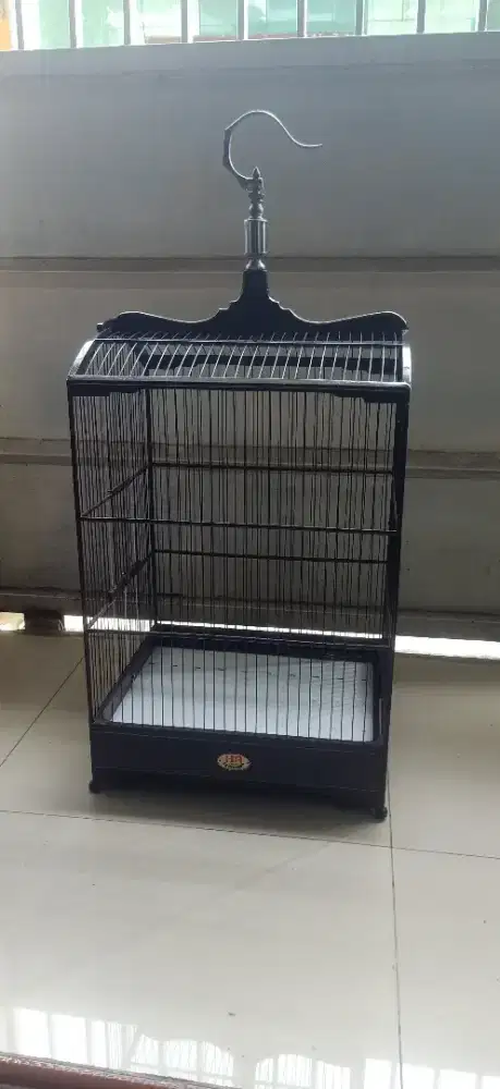 sangkar burung.