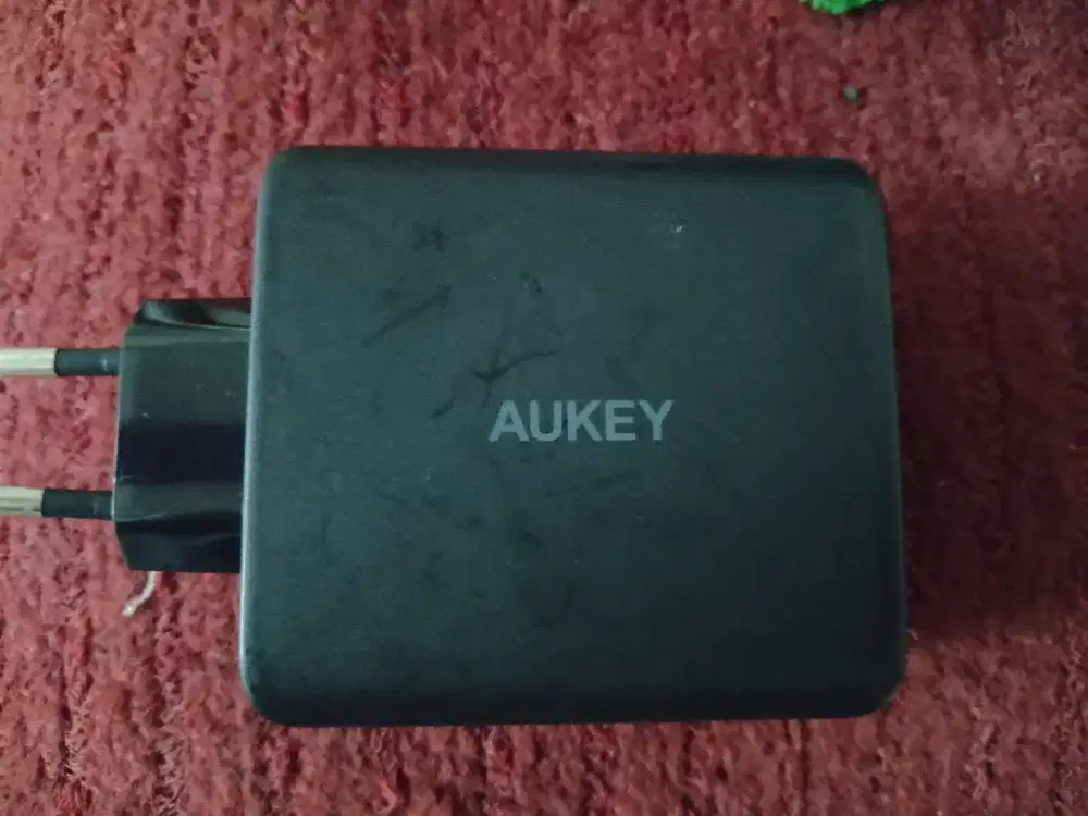 AUKEY Omnia || Mix s 100 W 4 prot Grat PD wall charger