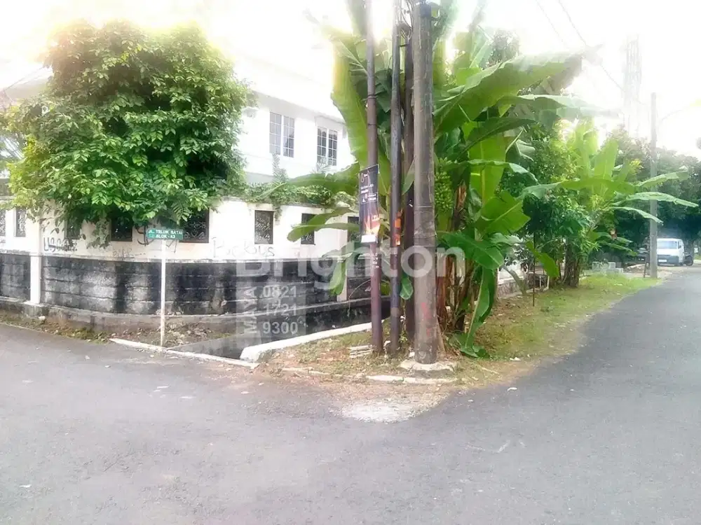 Rumah Hook Megah Luas Nyaman & Asri Di komplek Pondok Bambu Dekat Pusat Jakarta