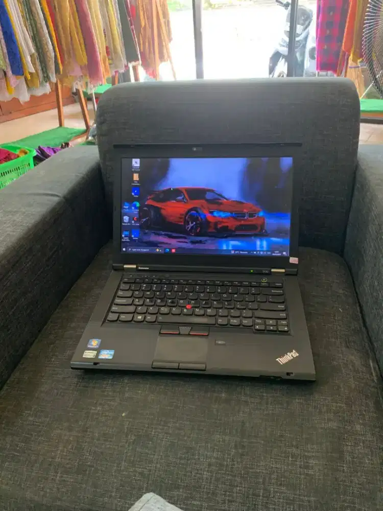 Laptop lenovo i5- ram 12- ssd 180- double vga