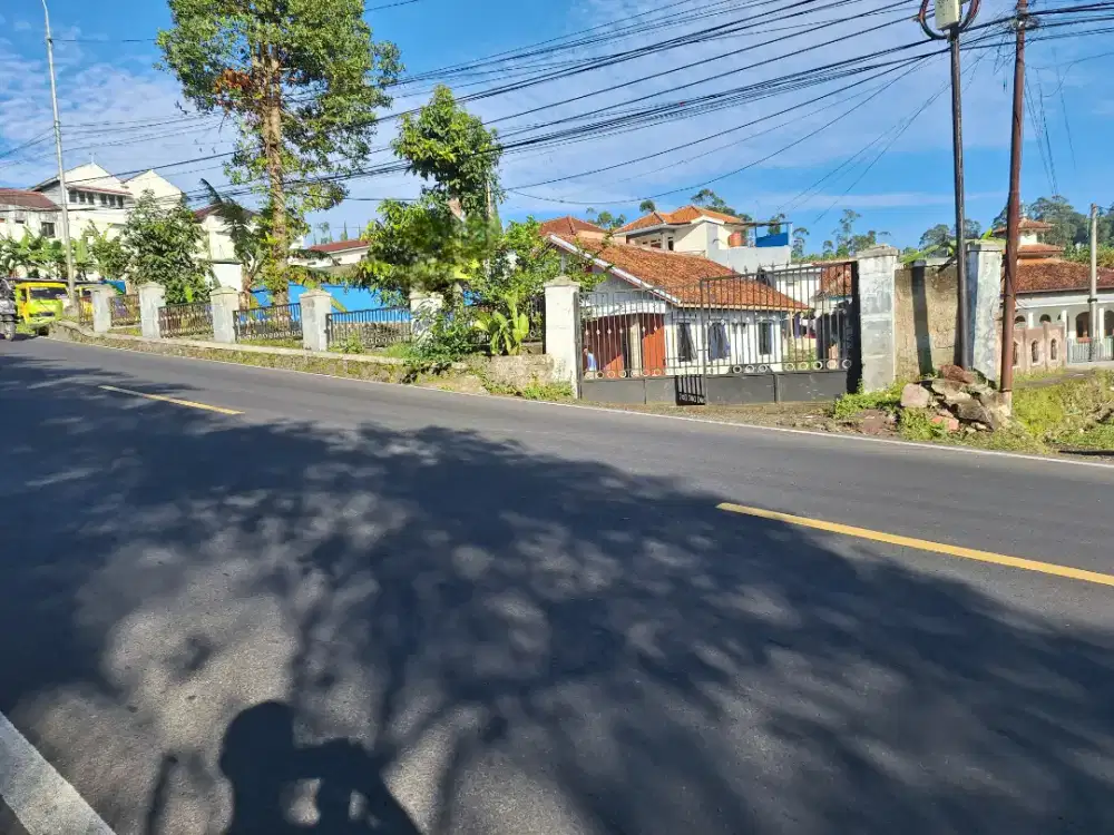 Rumah pribadi, tempat pinggir jalan