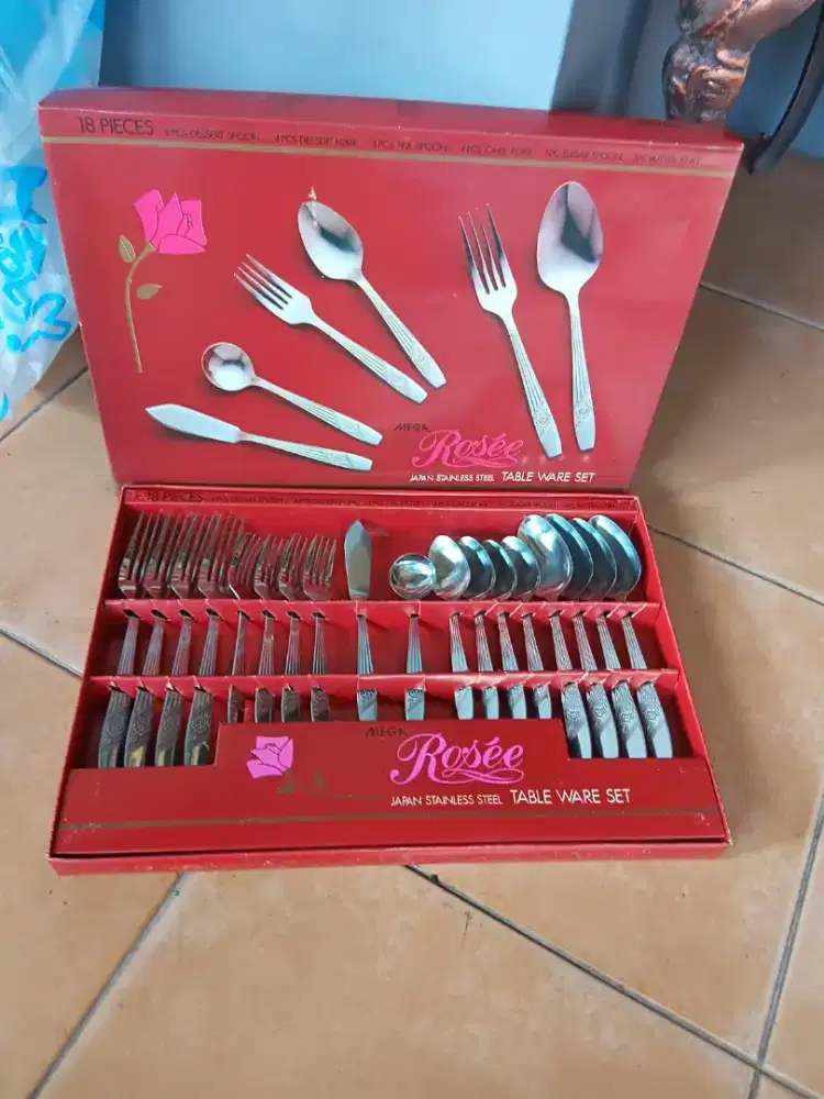 Sendok 18 pieces table ware set made in japan