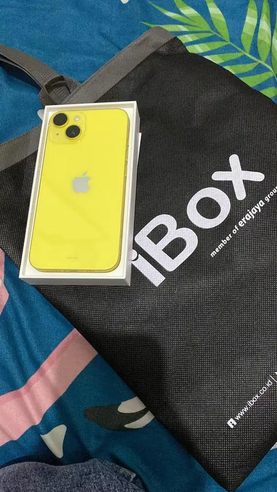 I phone 14 garansi ibox 128gb
