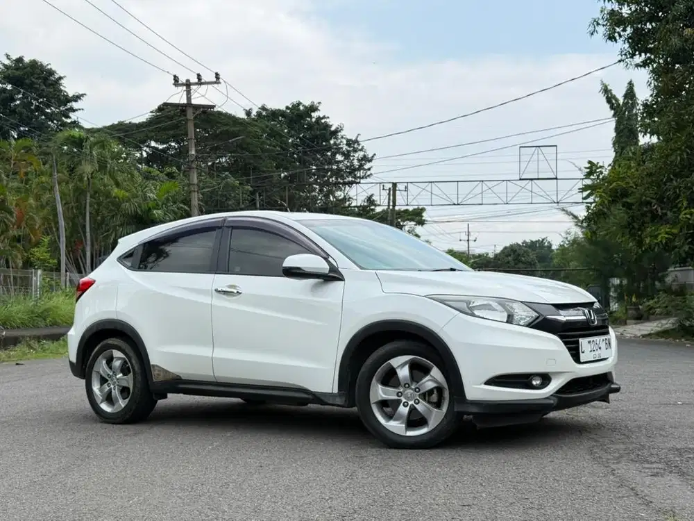 [KM 40rb] Honda HRV E 1.5 Matic 2015 Super Istimewa Bs TT-Kredit.!!