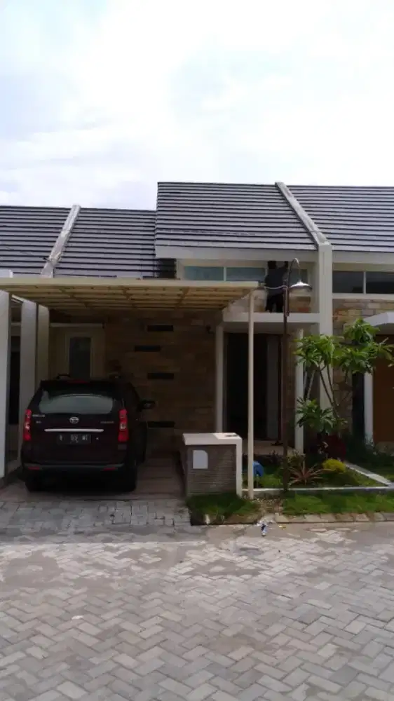 Disewakan Rumah Sangat Strategis