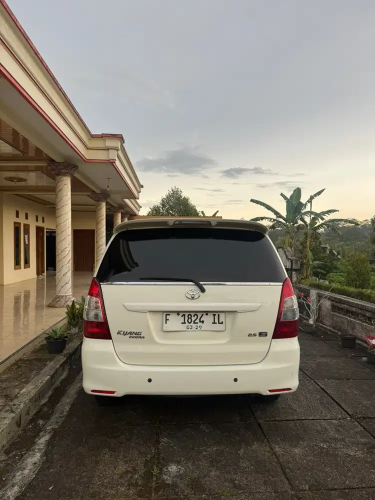 Toyota Kijang Innova 2012 Diesel