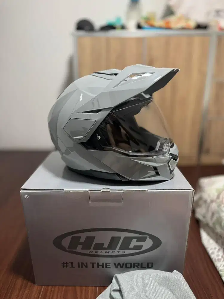 HJC i80 size L modular like new