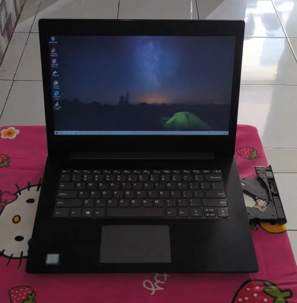 Lenovo core i5 gen 8 ram 8 SSD 128 batre 2 jam
