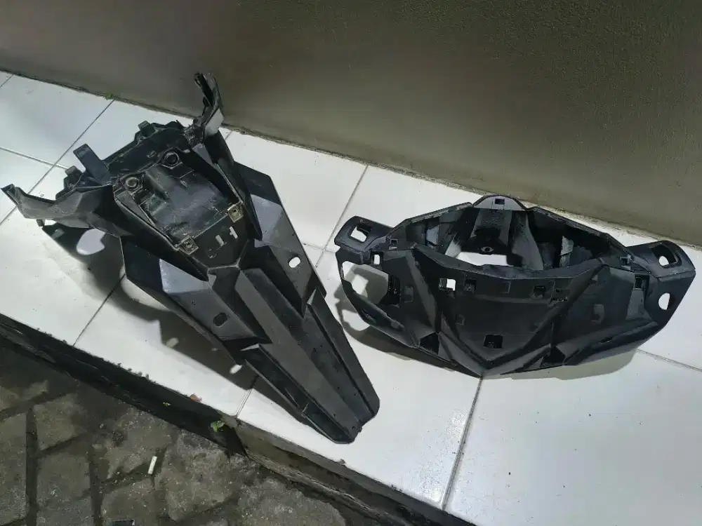 Batok kepala dan spakboard ori copotan vario 150 old